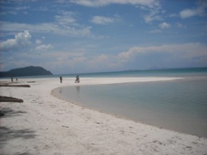 ชายหาดหน้าอุทยาน