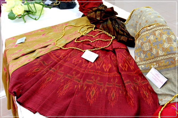 ผ้าไทย (ผ้ามัดหมี่)