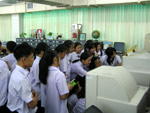 ภาพ 2 พ.ย. 2549 นำชมสำนักหอสมุดกลาง แก่คณะอาจารย์และนักเรียนโรงเรียนสาธิต ม.รามคำแหง