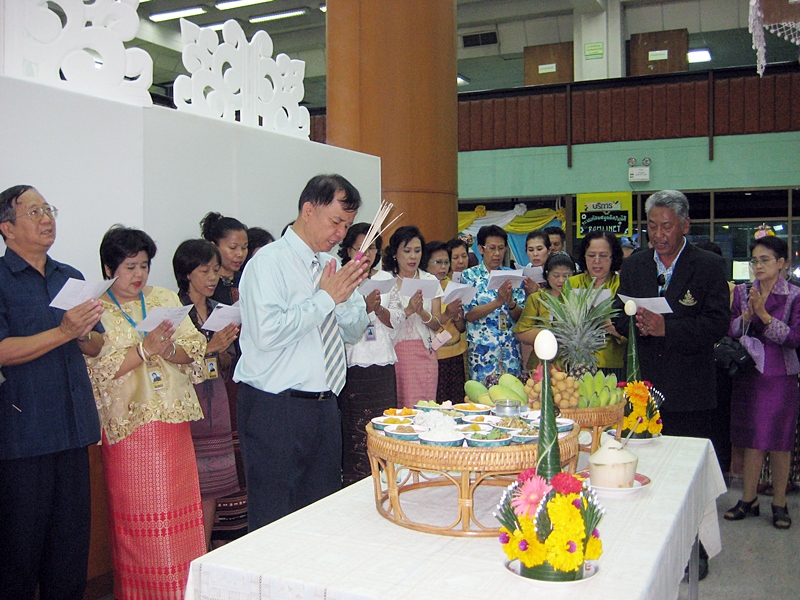 23 ส.ค. 2555 "41 ปีสถาปนาและมุฑิตาจิต สำนักหอสมุดกลาง"