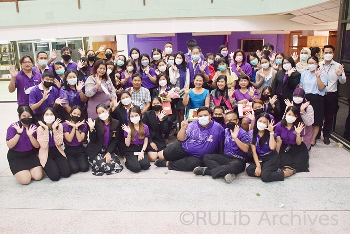 30 ก.ย. 2565 กิจกรรมมอบดอกไม้แก่ผู้เกษียณอายุราชการ ประจำปี 2565