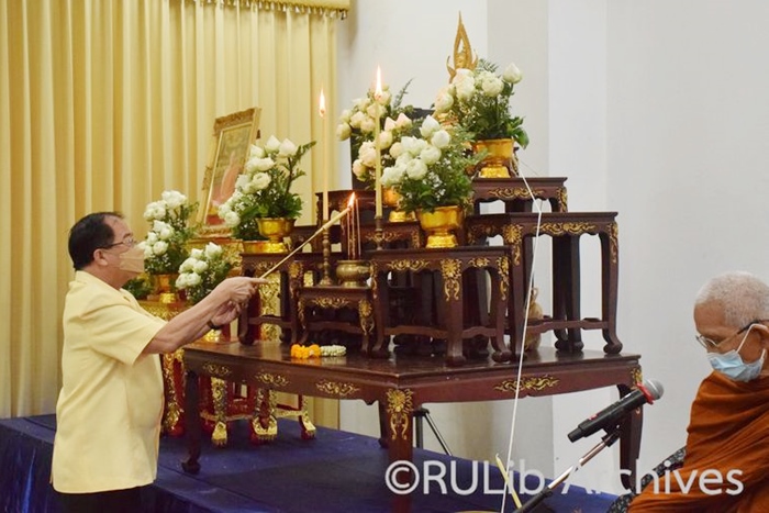 23-24 มิ.ย. 2566 บุคลากรสำนักหอสมุดกลางร่วมพิธีทำบุญตักบาตรถวายพระกุศล สมเด็จพระอริยวงศาคตญาณ สมเด็จพระสังฆราชสกลมหาสังฆปริณายก