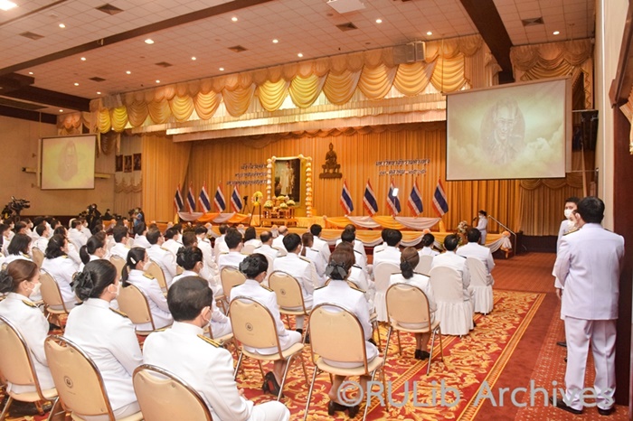 ภาพคณะผู้บริหาร คณาจารย์ และบุคลากรมหาวิทยาลัยรามคำแหง ร่วมพิธีฯ ภาพคณะผู้บริหาร คณาจารย์ และบุคลากรมหาวิทยาลัยรามคำแหง ร่วมพิธีฯ