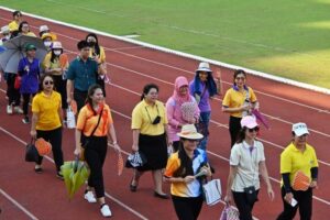 ภาพบุคลากรของสำนักหอสมุดกลาง ร่วมขบวนพาเหรดสำนักหอสมุดกลางในการแข่งขันกีฬาบุคลากรภายใน "สุพรรณิการ์เกมส์" ครั้งที่ 48 (COLORFUL THAI CULTURE 2024)