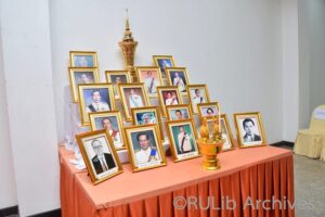 ภาพพิธีบังสุกุลอุทิศส่วนกุศลให้แก่ผู้บริหาร และบุคลากรมหาวิทยาลัยรามคำแหงผู้ล่วงลับ