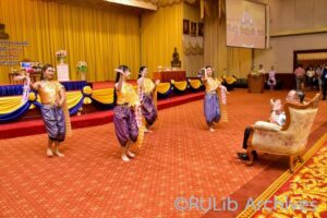 ภาพการแสดงรำไทย จากคณะศิลปกรรมศาสตร์