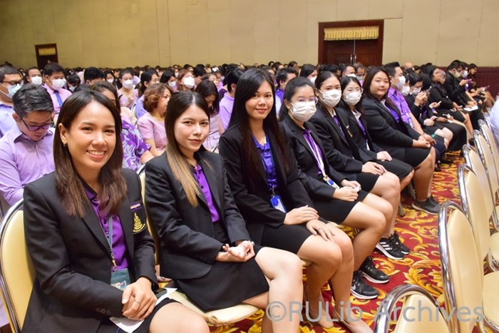 ภาพบุคลากรสำนักหอสมุดกลาง เข้าร่วมพิธีฯ ภาพบุคลากรสำนักหอสมุดกลาง เข้าร่วมพิธีฯ