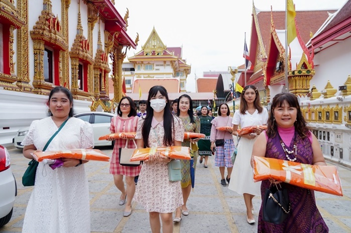 ภาพบุคลากรสำนักหอสมุดกลาง ร่วมขบวนแห่เทียนพรรษา ณ พระอุโบสถวัดเทพลีลา พระอารามหลวง 16 กรกฏาคม 2567 ภาพบุคลากรสำนักหอสมุดกลาง ร่วมขบวนแห่เทียนพรรษา ณ พระอุโบสถวัดเทพลีลา พระอารามหลวง 16 กรกฏาคม 2567
