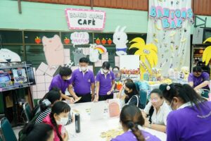 ภาพบูทกิจกรรม "Bangna Board game 101" โดยฝ่ายห้องสมุดวิทยาเขตบางนา