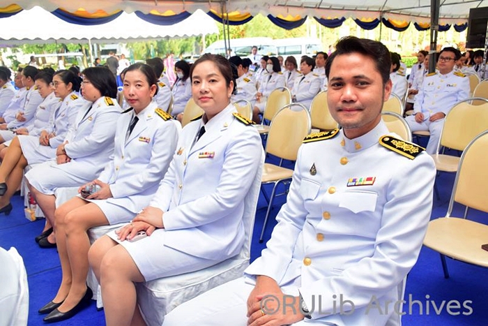 ภาพบุคลากรสำนักหอสมุดกลาง เข้าร่วมพิธีฯ