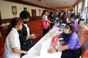 ภาพการแนะนำบริการของสำนักหอสมุดกลางฯ ที่จะช่วยให้การเรียนและการค้นคว้าของคุณง่ายขึ้น