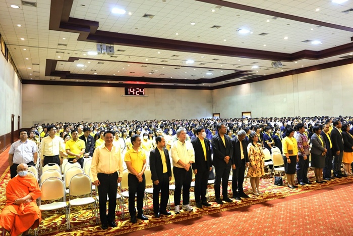 ภาพคณะผู้บริหาร บุคลากร และนักศึกษา ร่วมปฏิญาณตนงดดื่มสุรา
