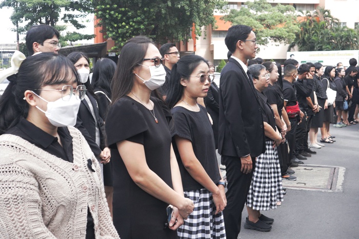 บุคลากรสำนักหอสมุดกลาง ร่วมพิธีถวายความอาลัยฯ