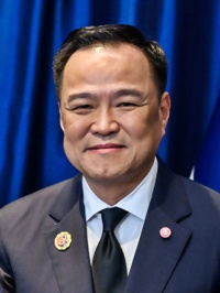 นายอนุทิน ชาญวีรกูล