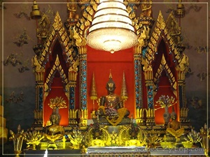ภาพหลวงพ่อพระใส วัดโพธิ์ชัย จ.หนองคาย